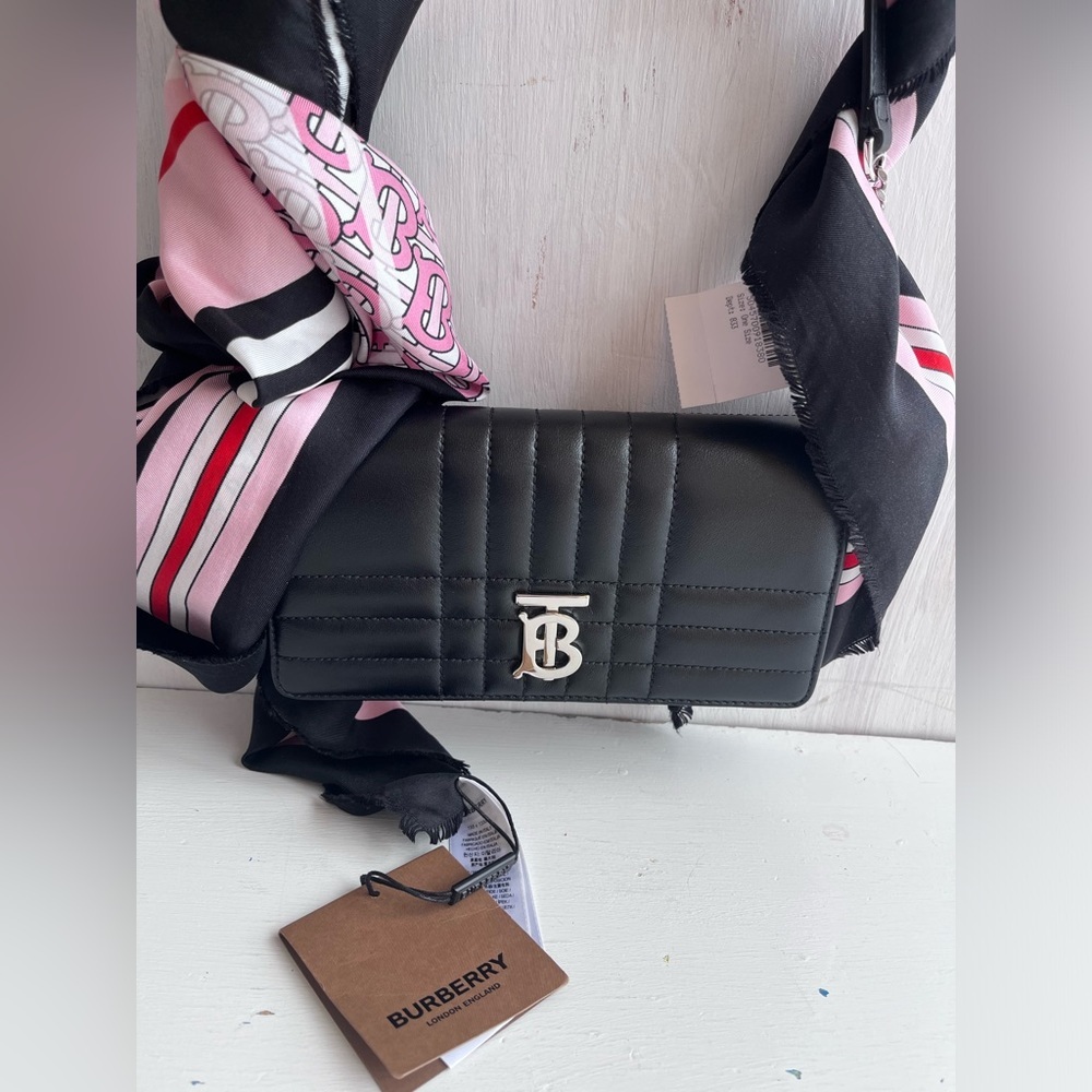 BURBERRY Heritage Scarf and Wallet Bundle - Picture 7 of 14